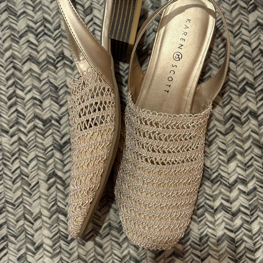 Karen Scott Women's Gold Woven Heels